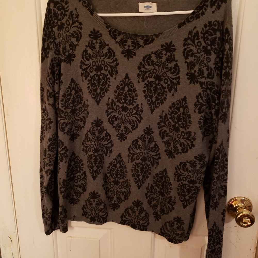 Old Navy sweater